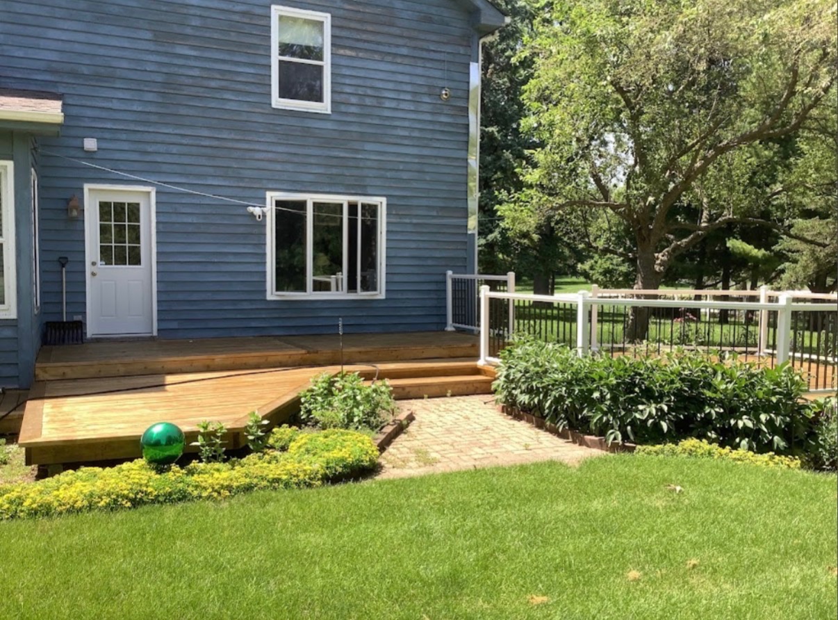 Backyard Cedar Deck
